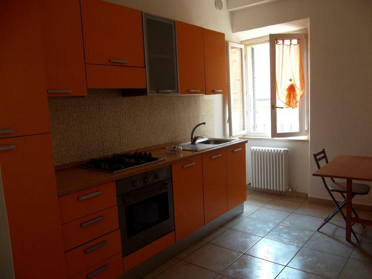 Appartement La Casa Di Oliva à Macerata Extérieur photo