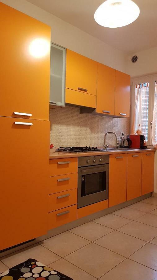 Appartement La Casa Di Oliva à Macerata Extérieur photo