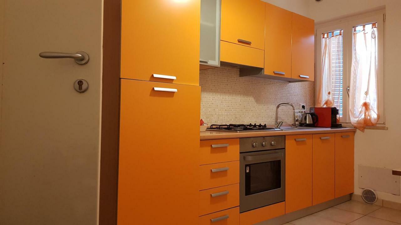 Appartement La Casa Di Oliva à Macerata Extérieur photo